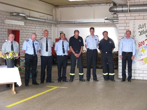 CONVAR211.jpg - der Feuerwehrausschuß der FF Schönheide/Erzg.