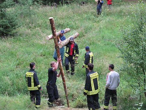 IMG_2153.JPG - ohne Holz kein Lagerfeuer